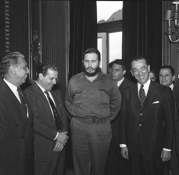 Fidel em visita ao Brasil, em 1959, recebido pelo presidente JK